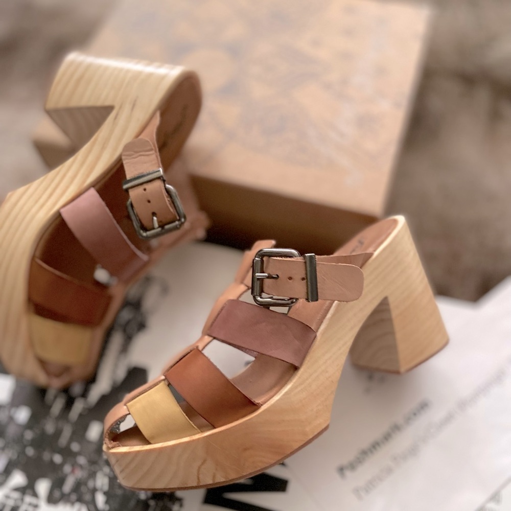 Free People Bellevue Clogs - Picture 12 of 14